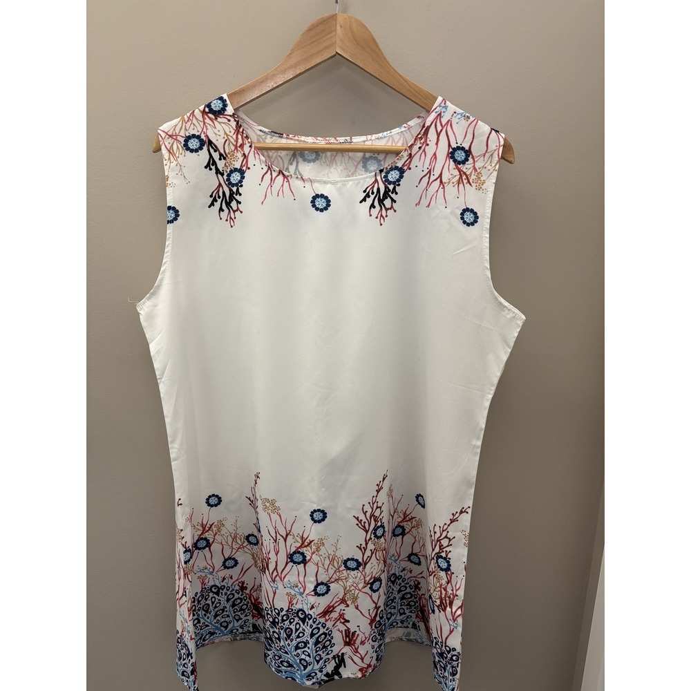 Women's 2x Top Sleeveless White Floral Trim